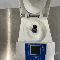 Sigma 1-14 Centrifuge image 3